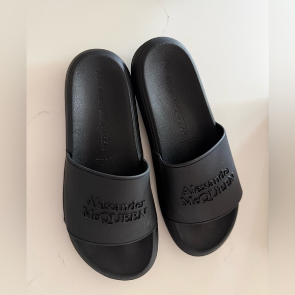 Alexander McQueen Shoes - Alexander McQueen Black Logo Slide Sandals